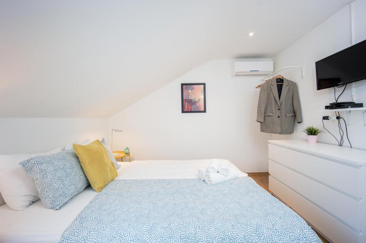 Top-Floor Apartment In Trogir Center Zewnętrze zdjęcie