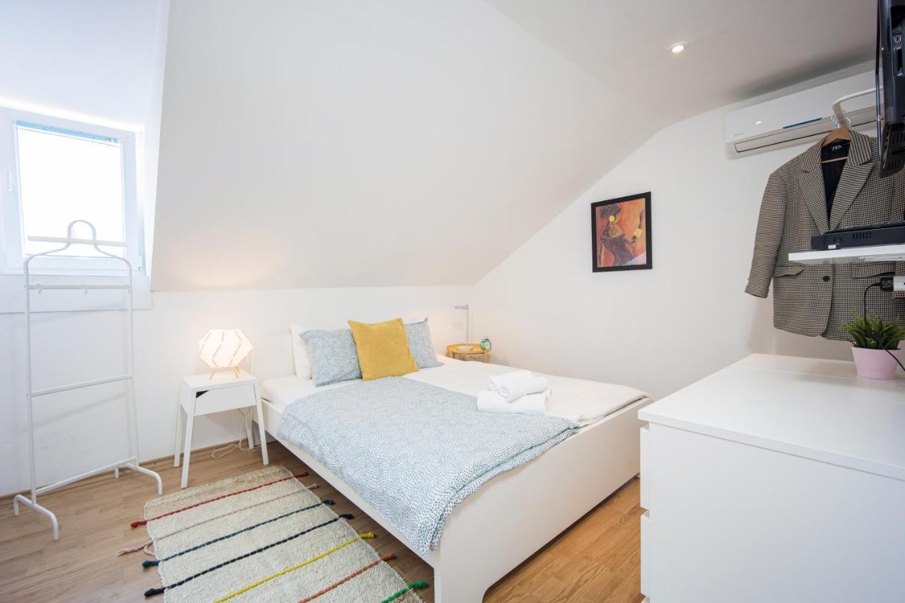 Top-Floor Apartment In Trogir Center Zewnętrze zdjęcie